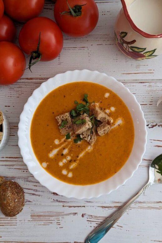 Creamy Vegan Tomato Soup With Fresh Tomatoes