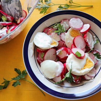 Radieschensalat mit Eiern