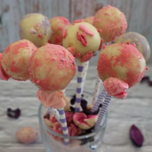 Cake Pops Rezept mit 3 Zutaten: Kuchenlollis selber machen